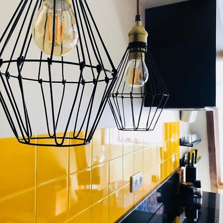 Canarios Apartments Avenida リスボン エクステリア 写真